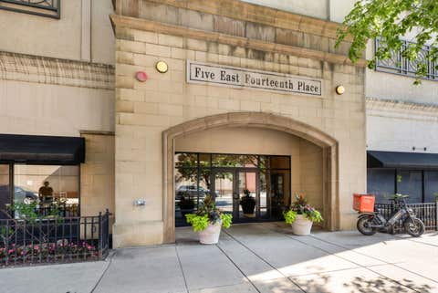 Tiny photo for 5 E 14th Place #1402, Chicago, IL 60605 (MLS # 12722321)