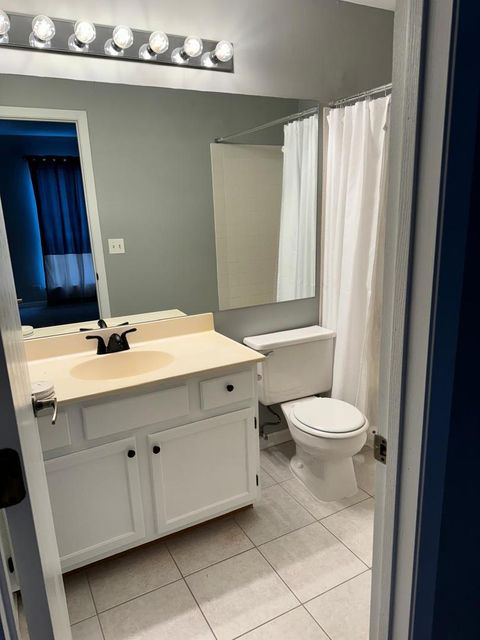 Tiny photo for 1619 WOODCREST Circle, Mundelein, IL 60060 (MLS # 12636974)