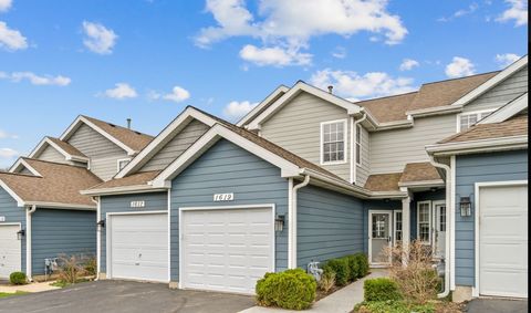 Photo of 1619 WOODCREST Circle, Mundelein, IL 60060 (MLS # 12636974)