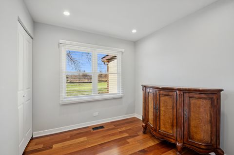 Tiny photo for 5308 Cinema Drive W, Hanover Park, IL 60133 (MLS # 12577929)