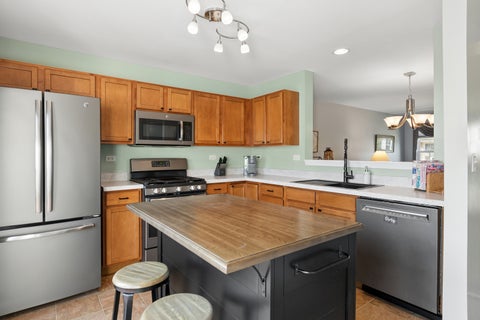 Tiny photo for 530 Lincoln Station Drive #530, Oswego, IL 60543 (MLS # 12742147)