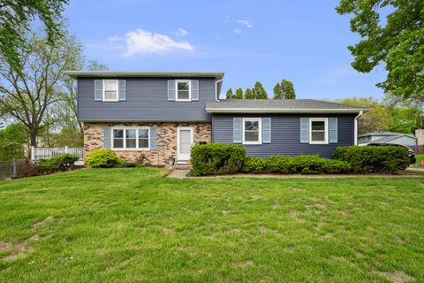 Photo of 3876 18th Street, Bettendorf, IA 52722 (MLS # 12629908)