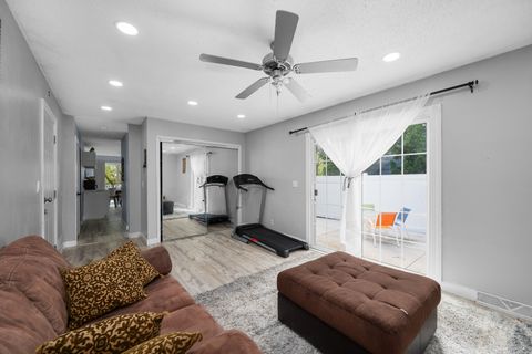 Tiny photo for 3876 18th Street, Bettendorf, IA 52722 (MLS # 12629908)