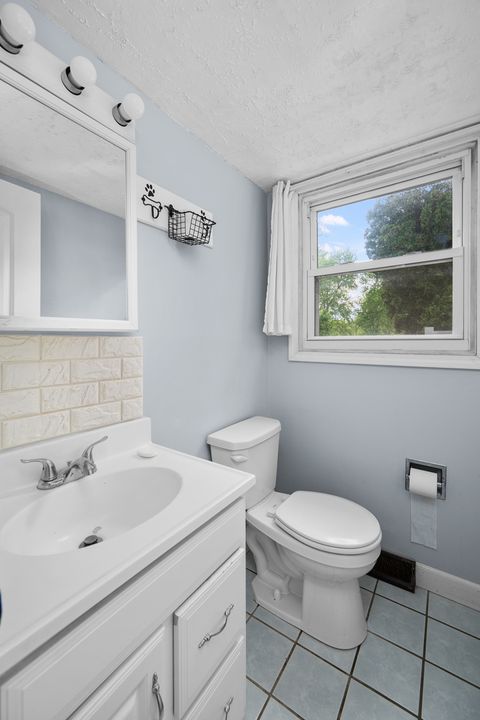 Tiny photo for 3876 18th Street, Bettendorf, IA 52722 (MLS # 12629908)
