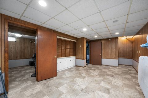 Tiny photo for 3876 18th Street, Bettendorf, IA 52722 (MLS # 12629908)