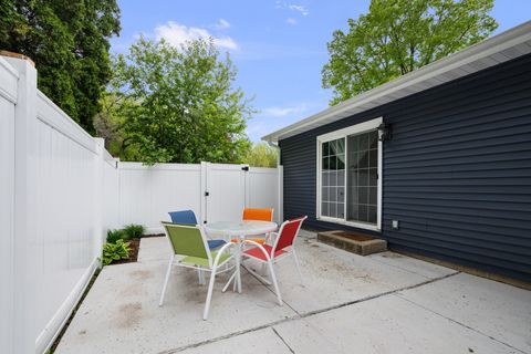 Tiny photo for 3876 18th Street, Bettendorf, IA 52722 (MLS # 12629908)