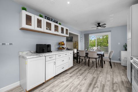 Tiny photo for 3876 18th Street, Bettendorf, IA 52722 (MLS # 12629908)