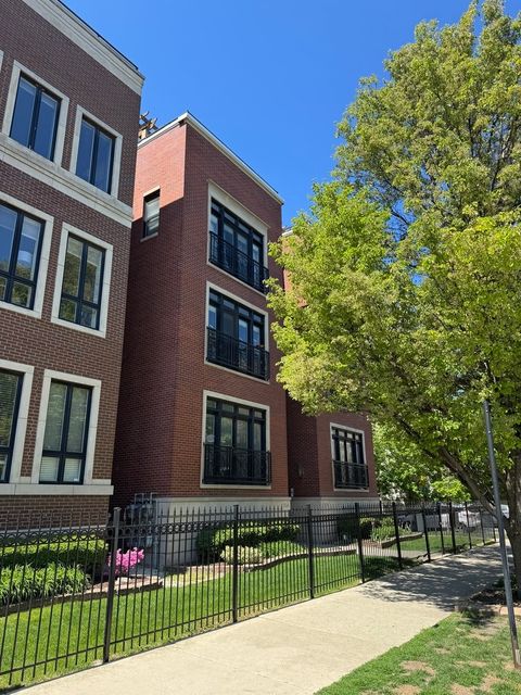 1304 N WOOD Street 2 Chicago IL 60622