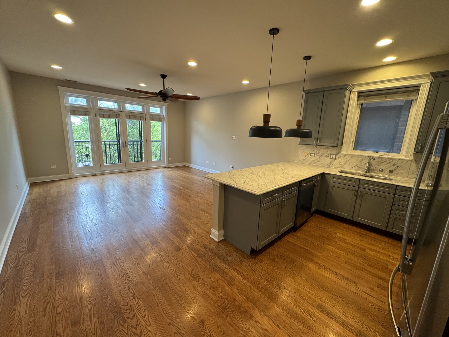 1304 N WOOD Street 2