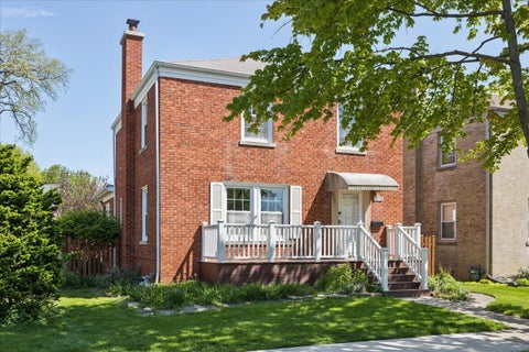 Tiny photo for 9328 Jefferson Avenue, Brookfield, IL 60513 (MLS # 12645397)