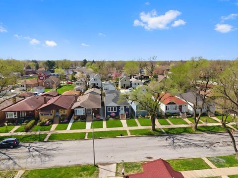 Tiny photo for 12418 S Aberdeen Street, Calumet Park, IL 60827 (MLS # 12556159)