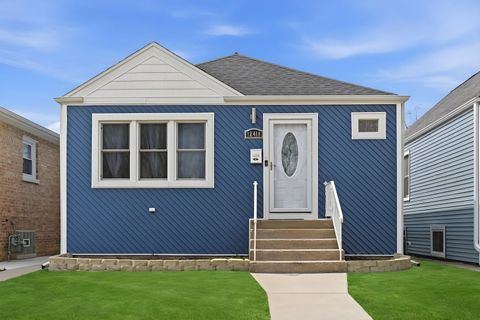 Tiny photo for 12418 S Aberdeen Street, Calumet Park, IL 60827 (MLS # 12556159)