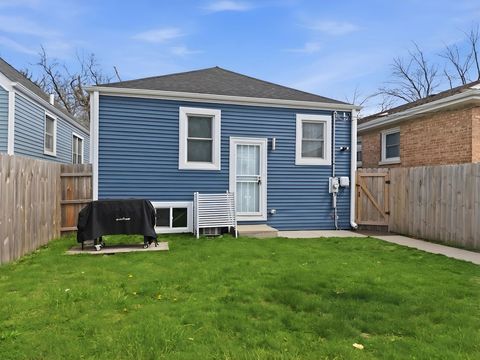 Tiny photo for 12418 S Aberdeen Street, Calumet Park, IL 60827 (MLS # 12556159)