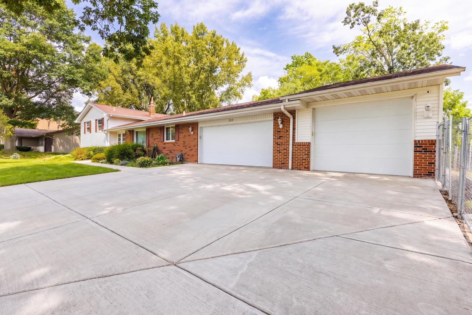 203 Wood Road