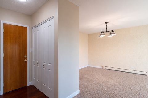 Tiny photo for 1321 S Finley Road #419, Lombard, IL 60148 (MLS # 12537235)