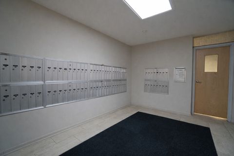 Tiny photo for 1321 S Finley Road #419, Lombard, IL 60148 (MLS # 12537235)