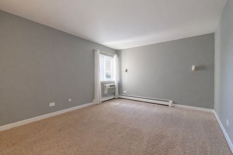 Tiny photo for 1321 S Finley Road #419, Lombard, IL 60148 (MLS # 12537235)