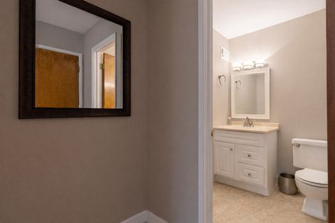 Tiny photo for 1321 S Finley Road #419, Lombard, IL 60148 (MLS # 12537235)