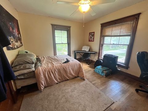Tiny photo for 702 W High Street, Urbana, IL 61801 (MLS # 12600052)