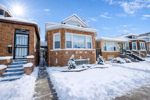 Photo of 8734 S Honore Street, Chicago, IL 60620 (MLS # 12511777)