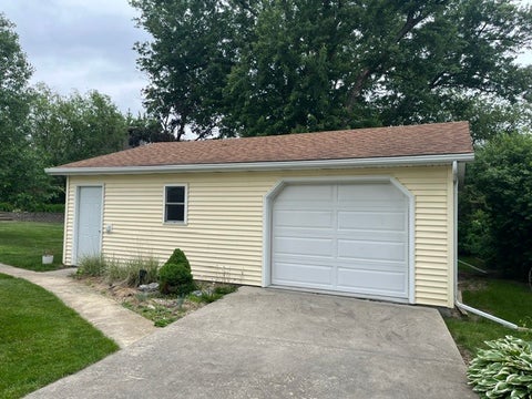 Tiny photo for 519 W Mill Street, Kewanee, IL 61443 (MLS # 12643913)