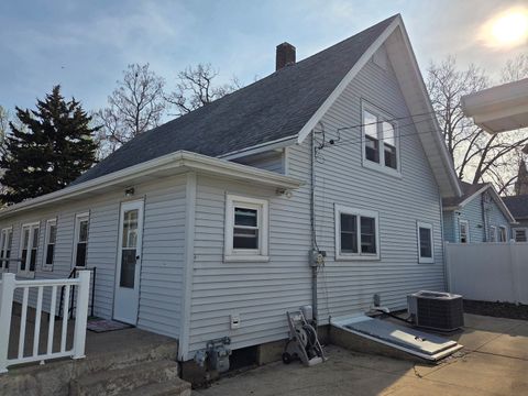 Tiny photo for 124 E 4th Street, Spring Valley, IL 61362 (MLS # 12621888)