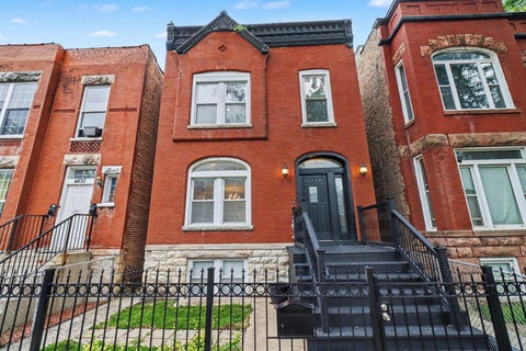 Photo of 4628 S Langley Avenue, Chicago, IL 60653 (MLS # 12763822)