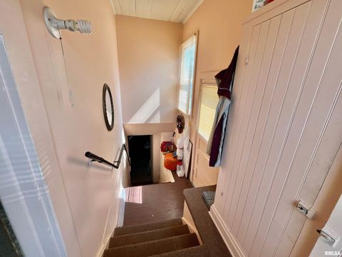 Tiny photo for 633 4TH Avenue S, Clinton, IA 52732 (MLS # QC4265640)