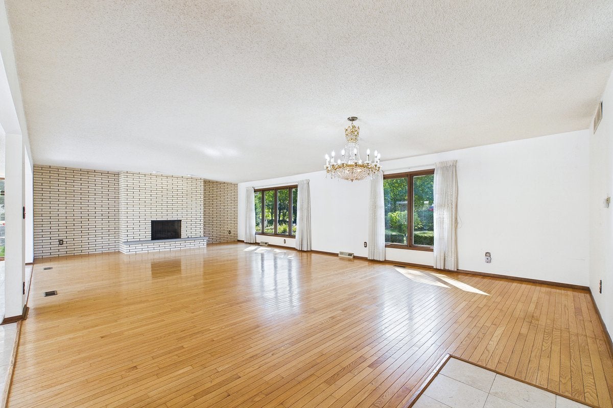 201 Oak Lane