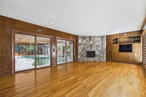 Tiny photo for 201 Oak Lane, Winthrop Harbor, IL 60096 (MLS # 12769218)