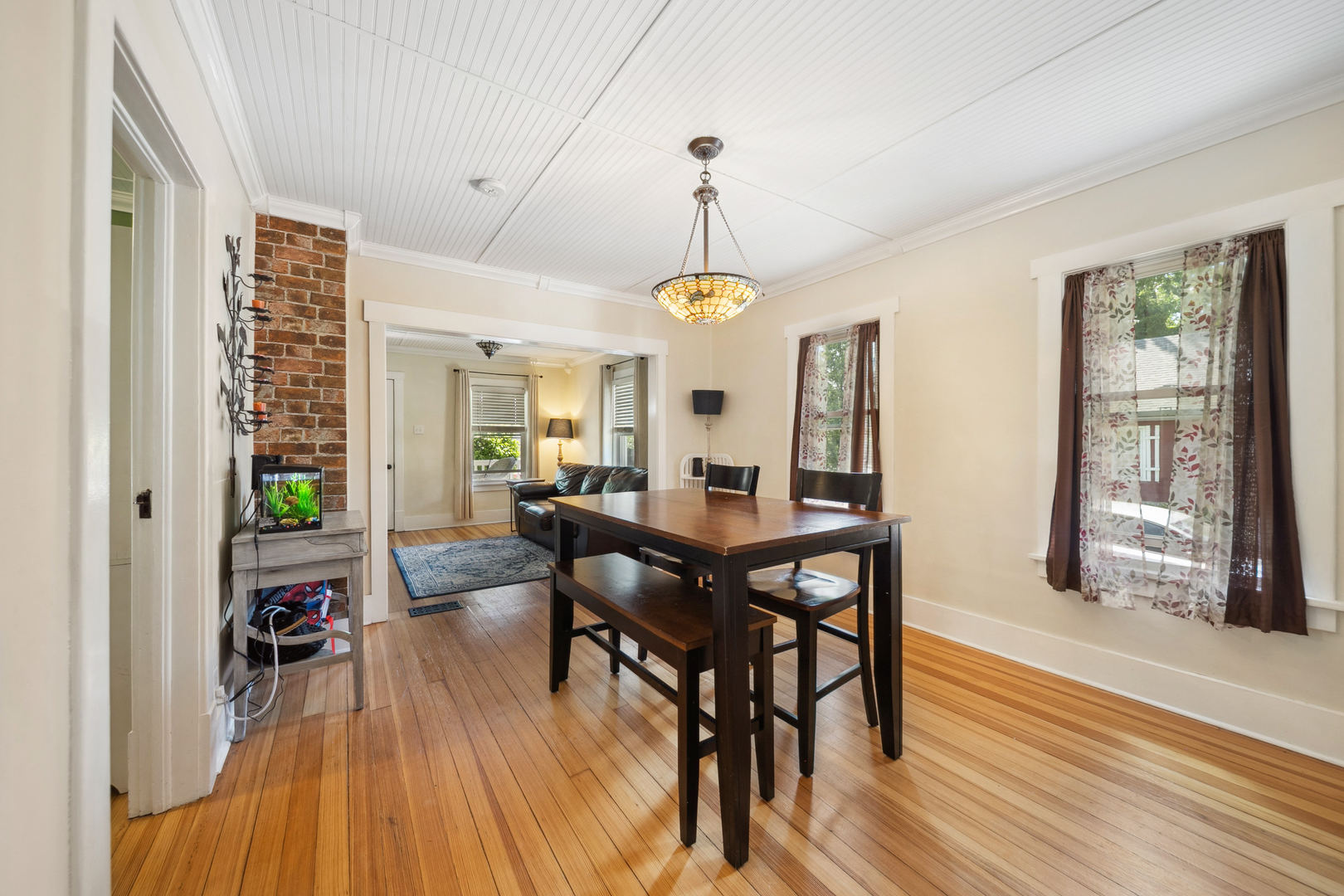 410 E 4th Street