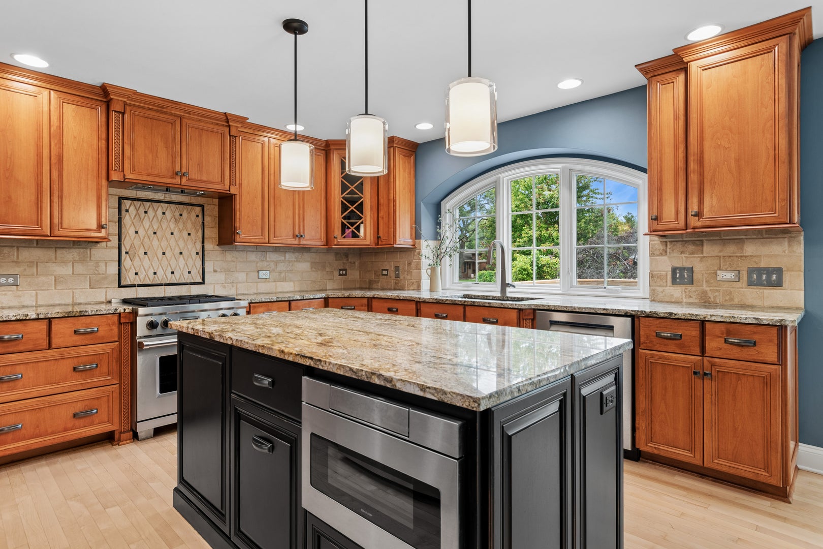 2211 Joyce Lane