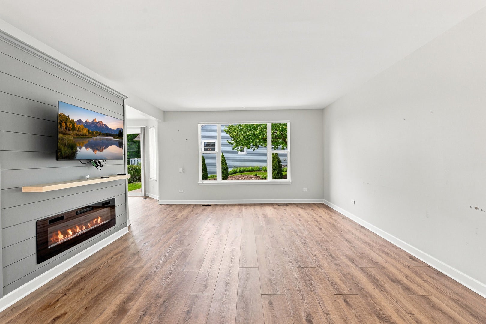 12655 Horseshoe Trail