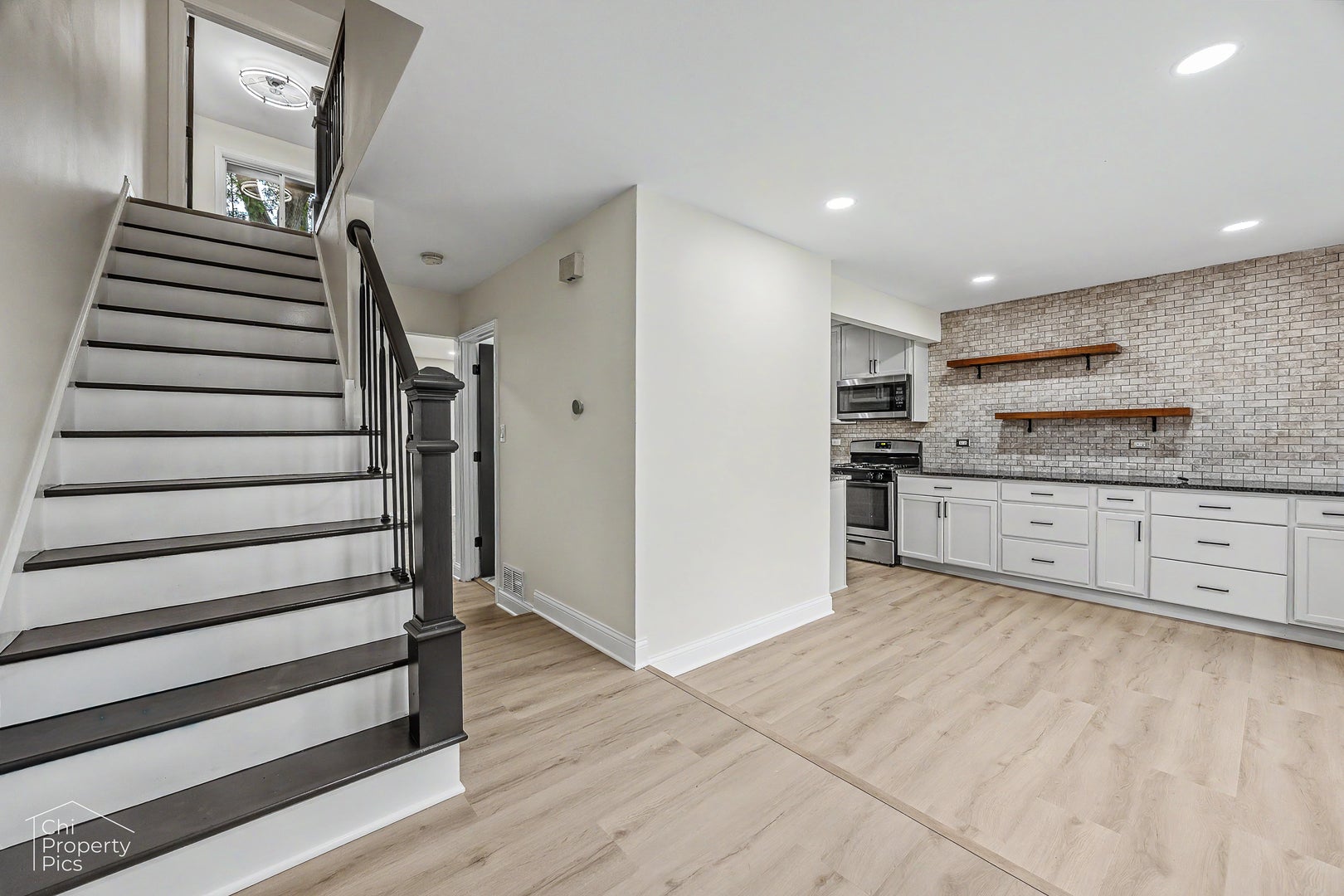 524 Yosemite Court
