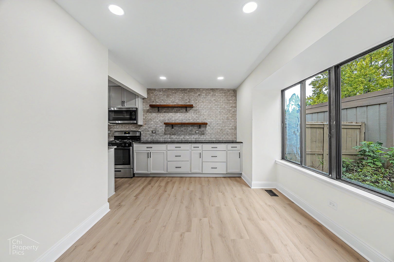 524 Yosemite Court