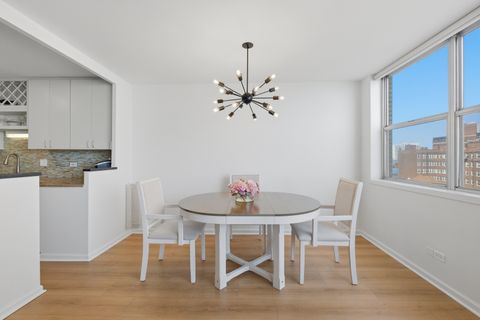 Tiny photo for 6301 N Sheridan Road #8E, Chicago, IL 60660 (MLS # 12621456)