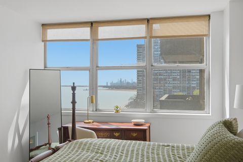 Tiny photo for 6301 N Sheridan Road #8E, Chicago, IL 60660 (MLS # 12621456)