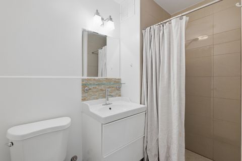 Tiny photo for 6301 N Sheridan Road #8E, Chicago, IL 60660 (MLS # 12621456)