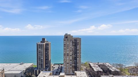 Tiny photo for 6301 N Sheridan Road #8E, Chicago, IL 60660 (MLS # 12621456)
