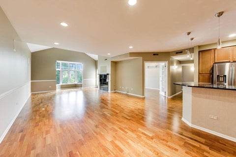 Tiny photo for 425 Village Green #508, Lincolnshire, IL 60069 (MLS # 12742355)