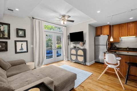 Tiny photo for 4422 N ASHLAND Avenue #G, Chicago, IL 60640 (MLS # 12580511)