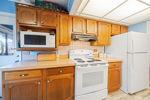 Tiny photo for 7517 175th Street #331, Tinley Park, IL 60477 (MLS # 12510499)