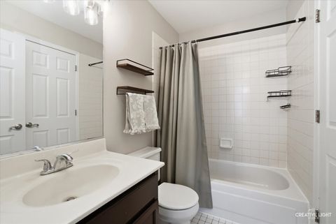 Tiny photo for 1247 Sandhurst Lane #1247, South Elgin, IL 60177 (MLS # 12551002)