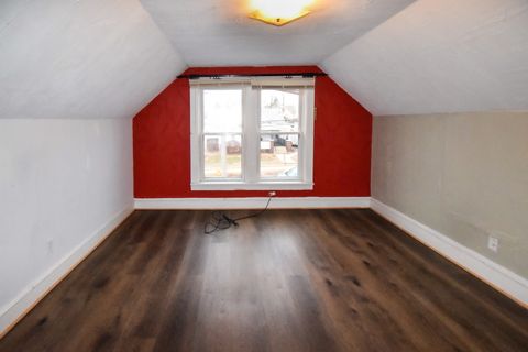 Tiny photo for 914 W Olive Street, Bloomington, IL 61701 (MLS # 12537556)