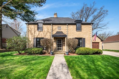 Photo of 336 Hamilton Avenue, Elgin, IL 60123 (MLS # 12577524)