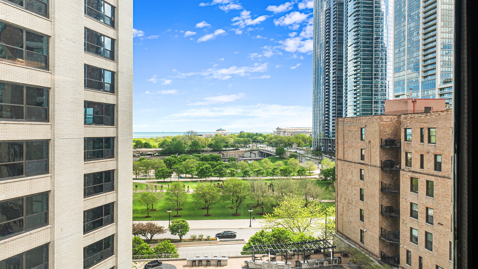 1133 S Wabash Avenue 806