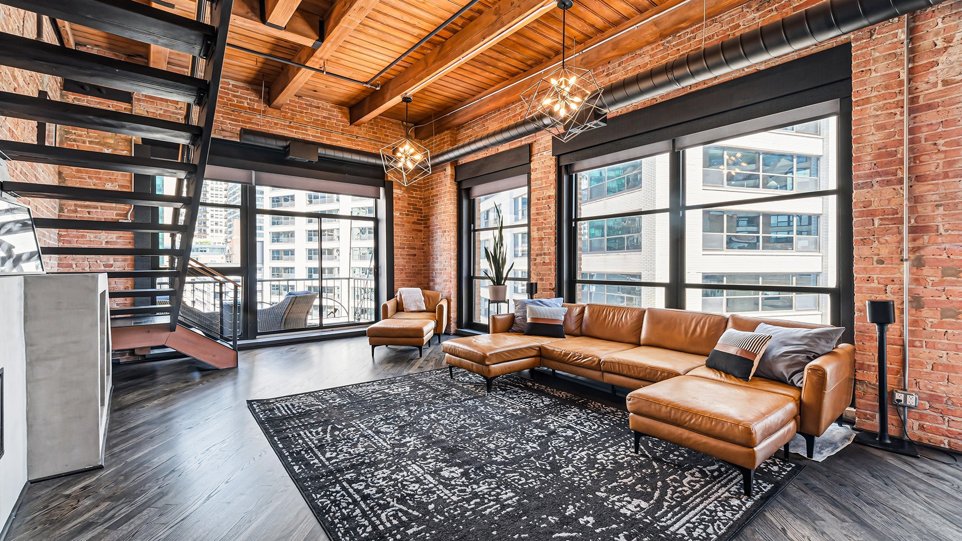 1133 S Wabash Avenue 806