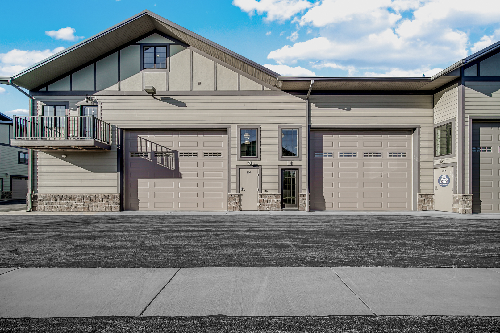 2244 Ferry Road 107-108