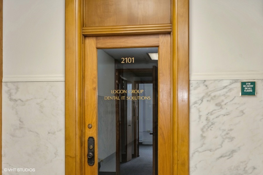 111 N Wabash Avenue 2101