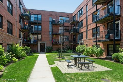 5228 N Campbell Avenue 2A Chicago IL 60625